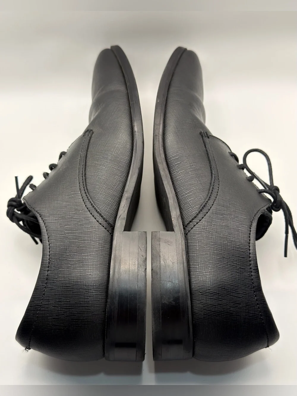 Calvin Klein Gunther Men’s 9.5D Black Leather Weave Emboss Oxford Shoes
